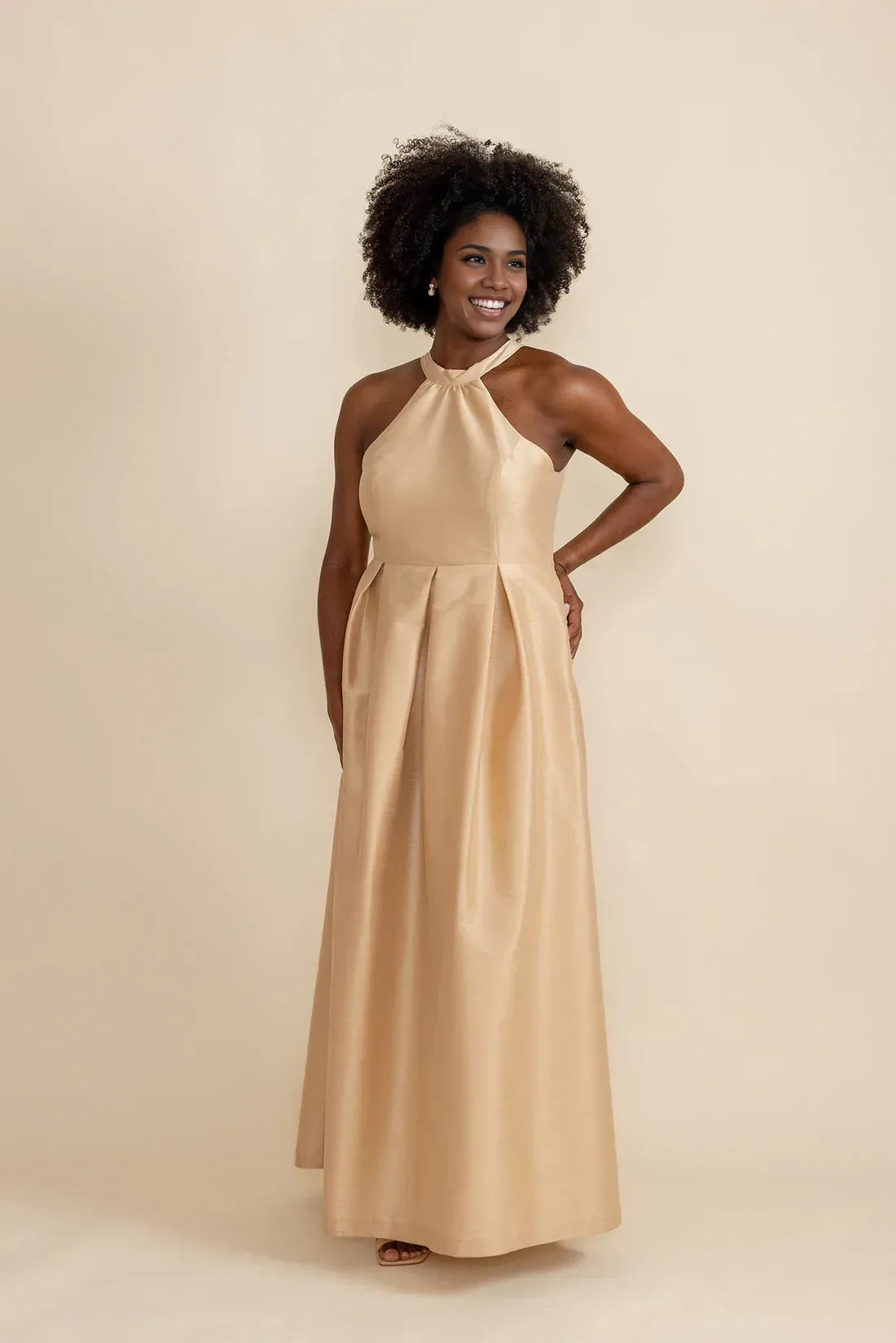 A-Line Halter Neck Cold Shoulder Floor-Length Sleeveless Prom Gown No Slit Elegant Satin Evening Dresses for Women Hot Sale Long Evening Dresses